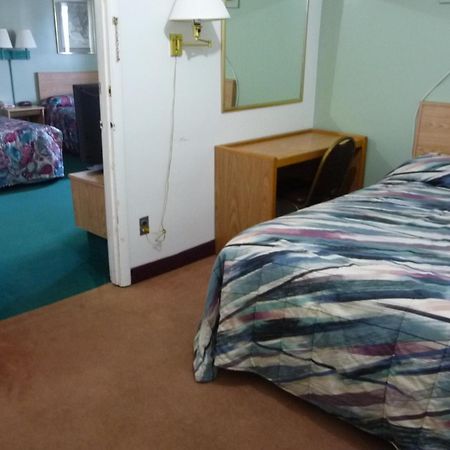 Budget Inn Batavia Zewnętrze zdjęcie