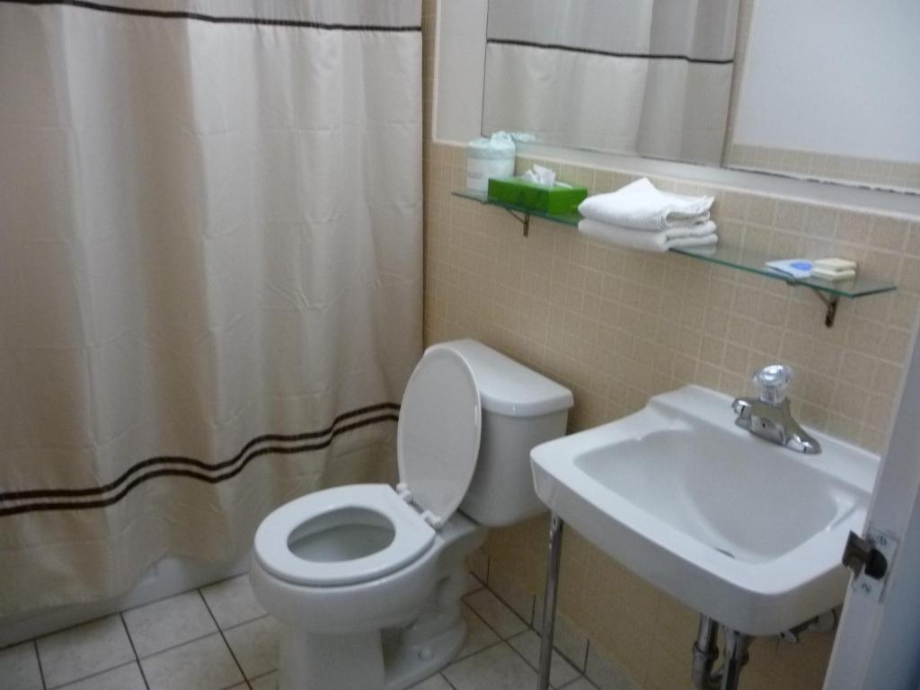 Budget Inn Batavia Pokój zdjęcie