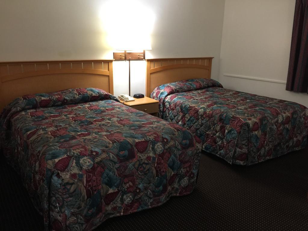 Budget Inn Batavia Zewnętrze zdjęcie