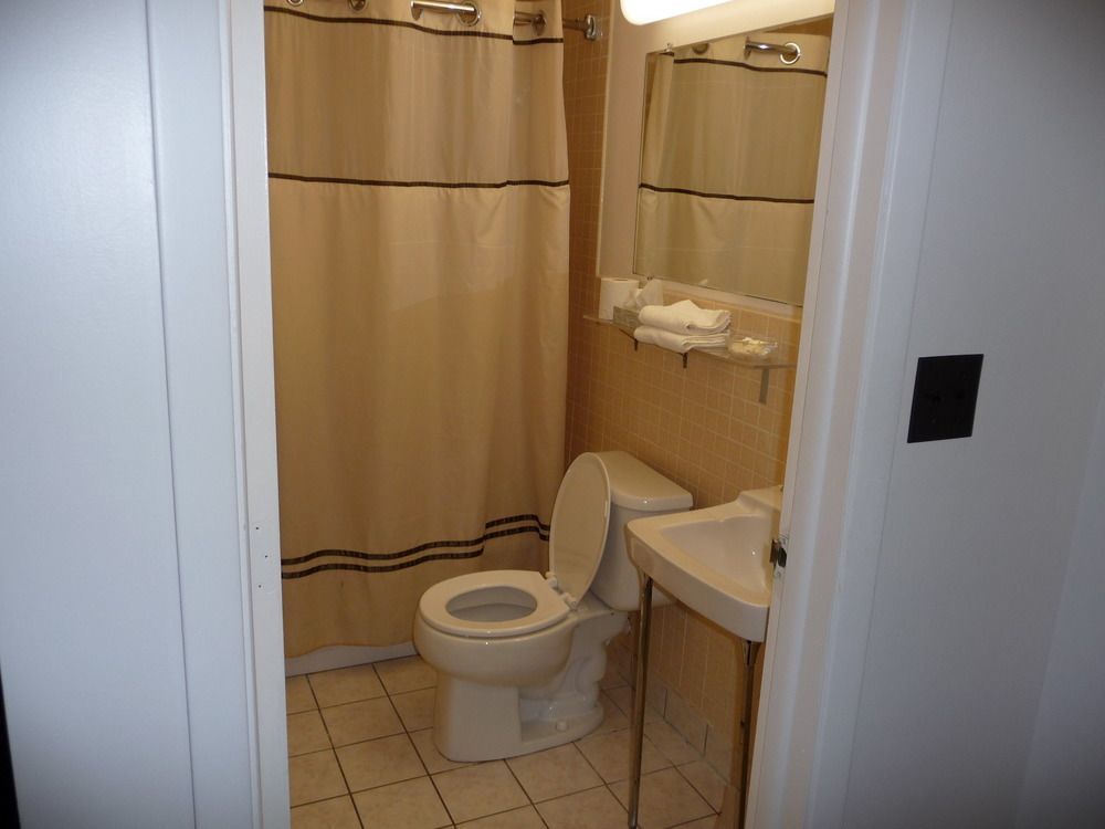 Budget Inn Batavia Zewnętrze zdjęcie