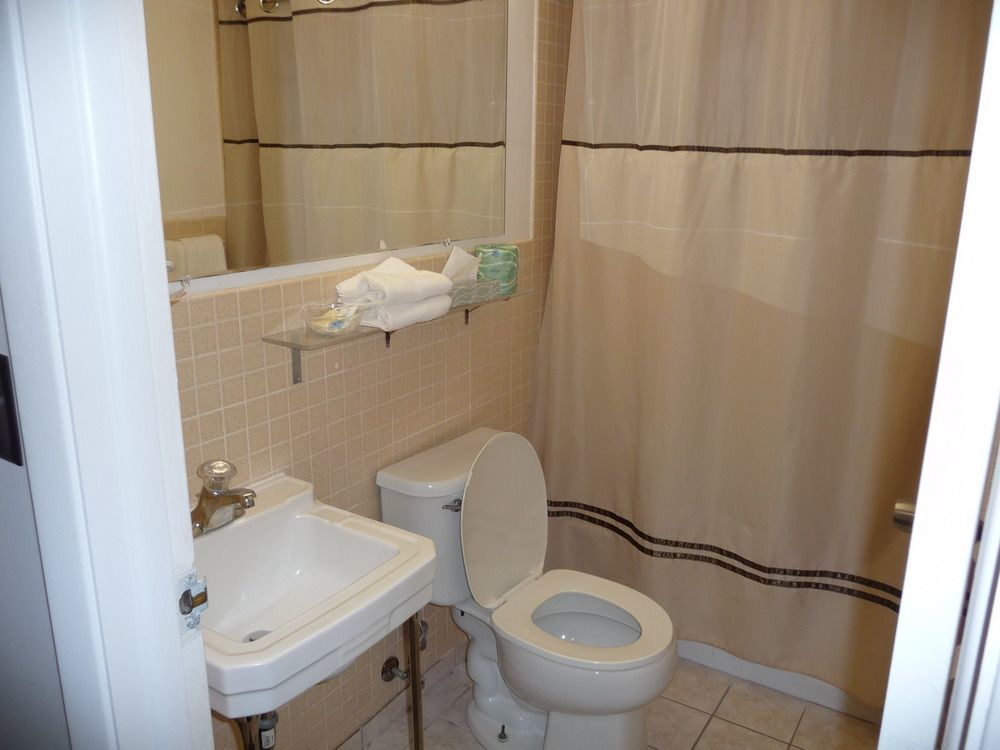 Budget Inn Batavia Zewnętrze zdjęcie